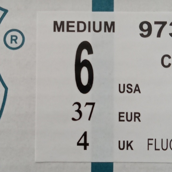 K-Swiss women's sneakers-NEW - Picture 6 of 6